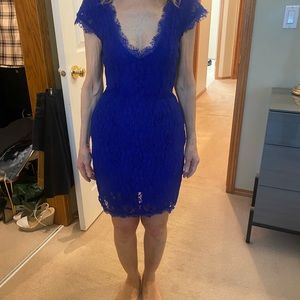 Babaton dress size 00 in Royal Blue